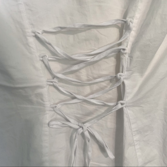 Embellished Lace Back Button-up Bodice Top - Picture 5 of 8